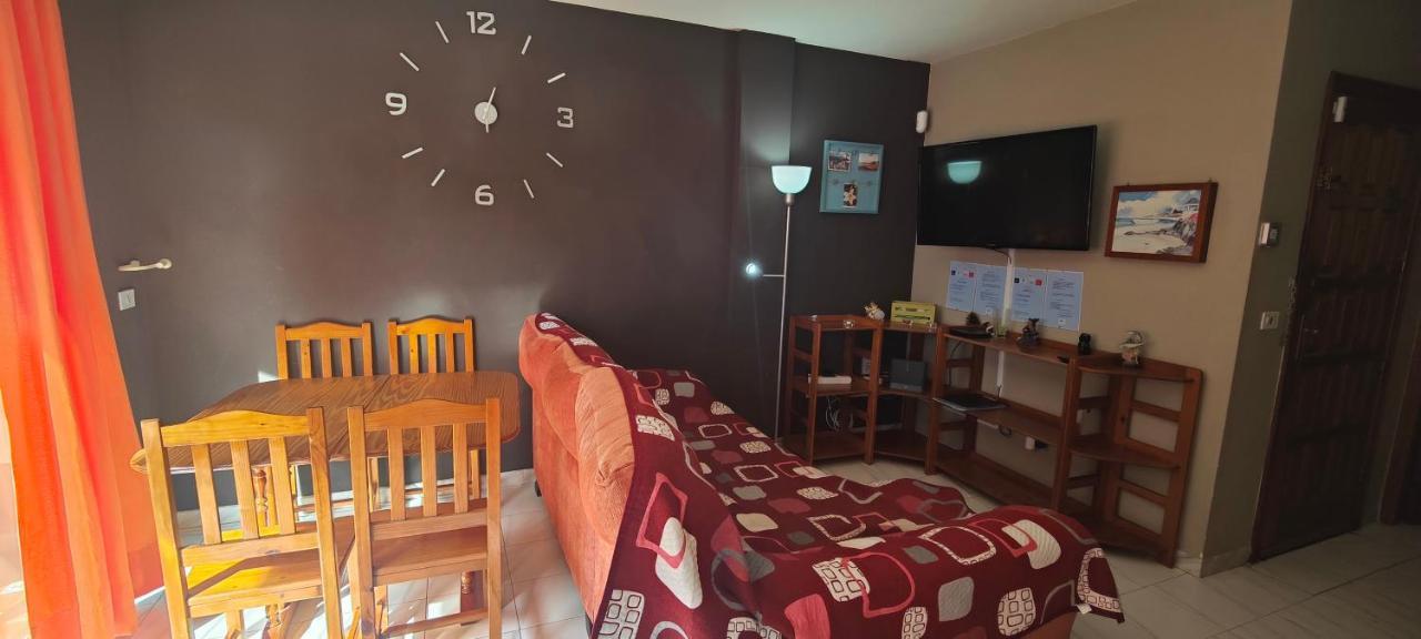 Apartamento Brisas Del Medano Apartment Bagian luar foto