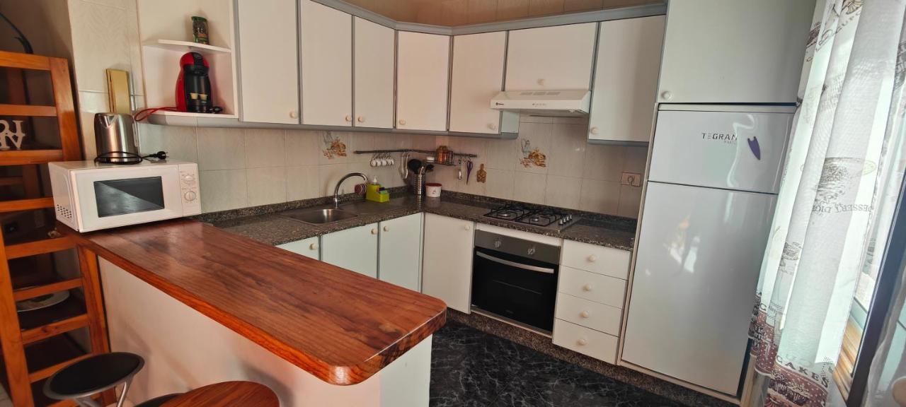 Apartamento Brisas Del Medano Apartment Bagian luar foto